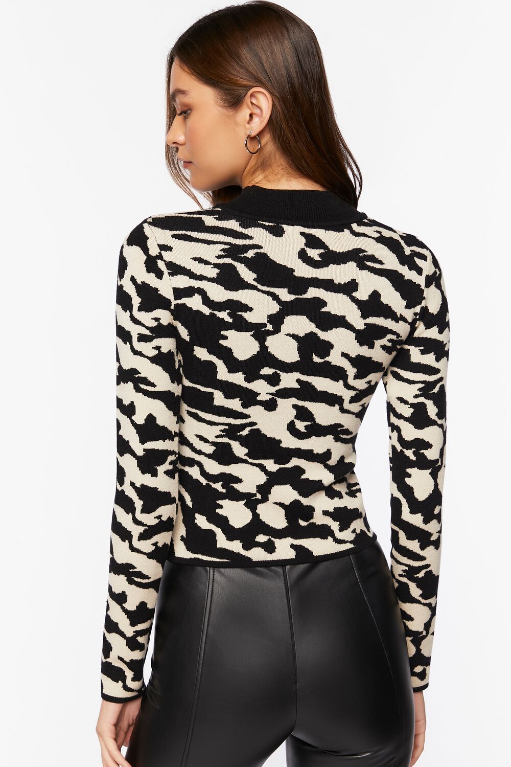 0046768102#Color_BLACK/CREAM