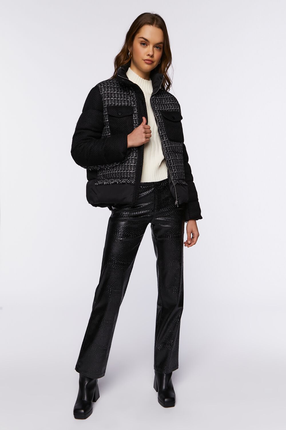 0047012201#Color_BLACK/CREAM