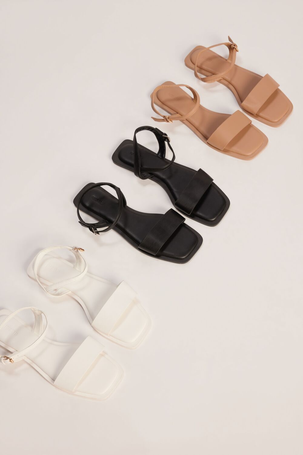 0047497701#Color_BLACK