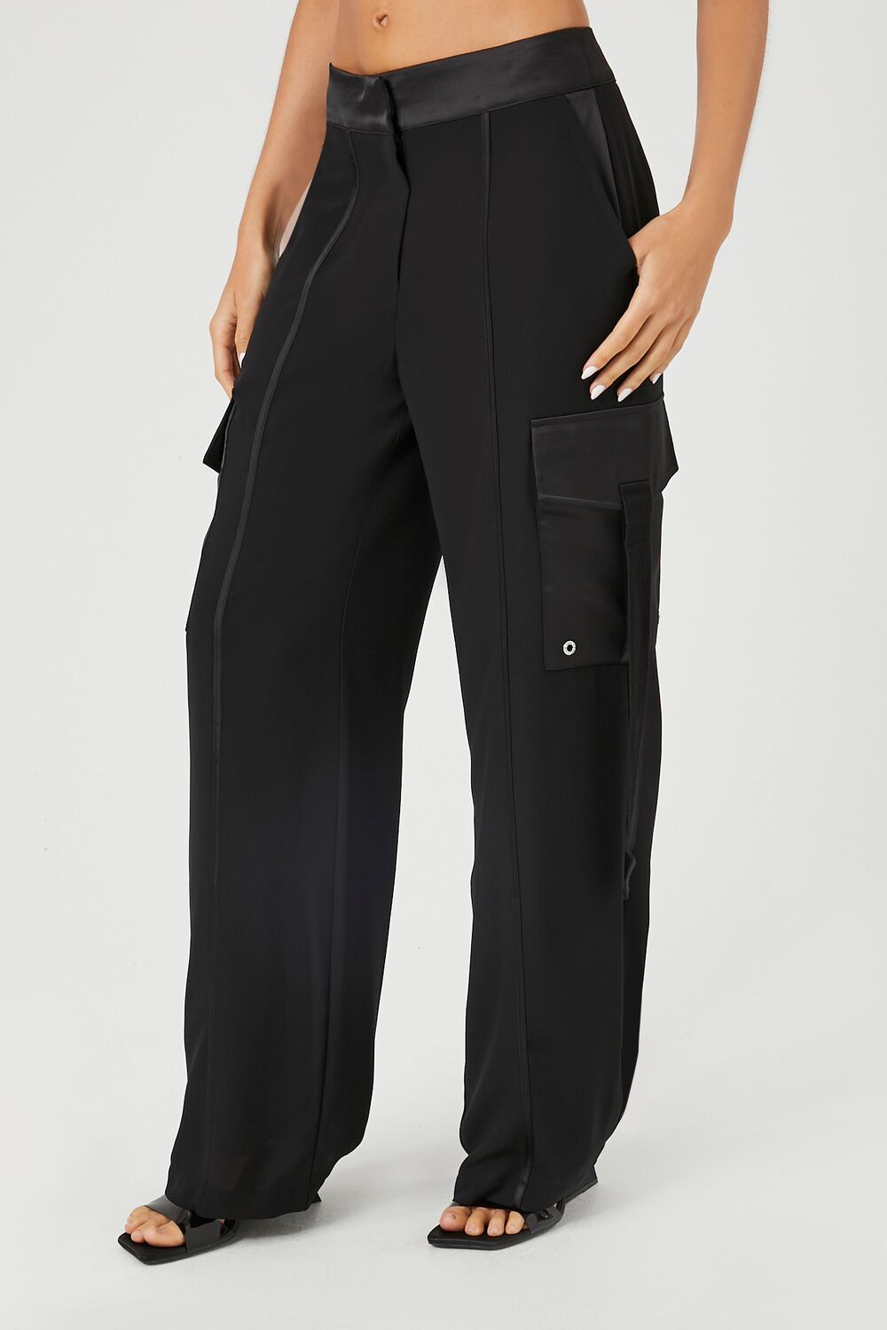 0048496001#Color_BLACK