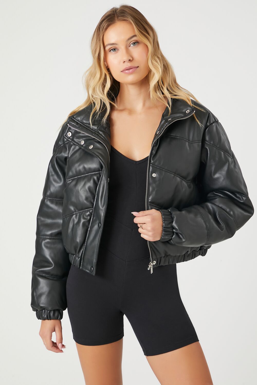 0049681003#Color_BLACK