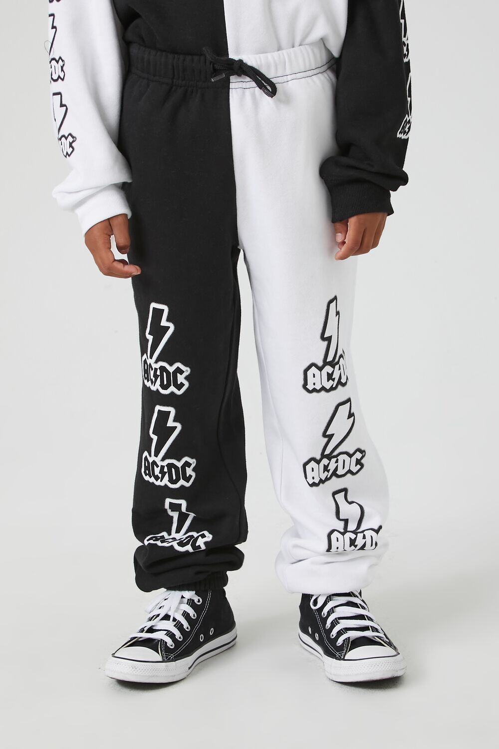 0049724001#Color_BLACK/WHITE