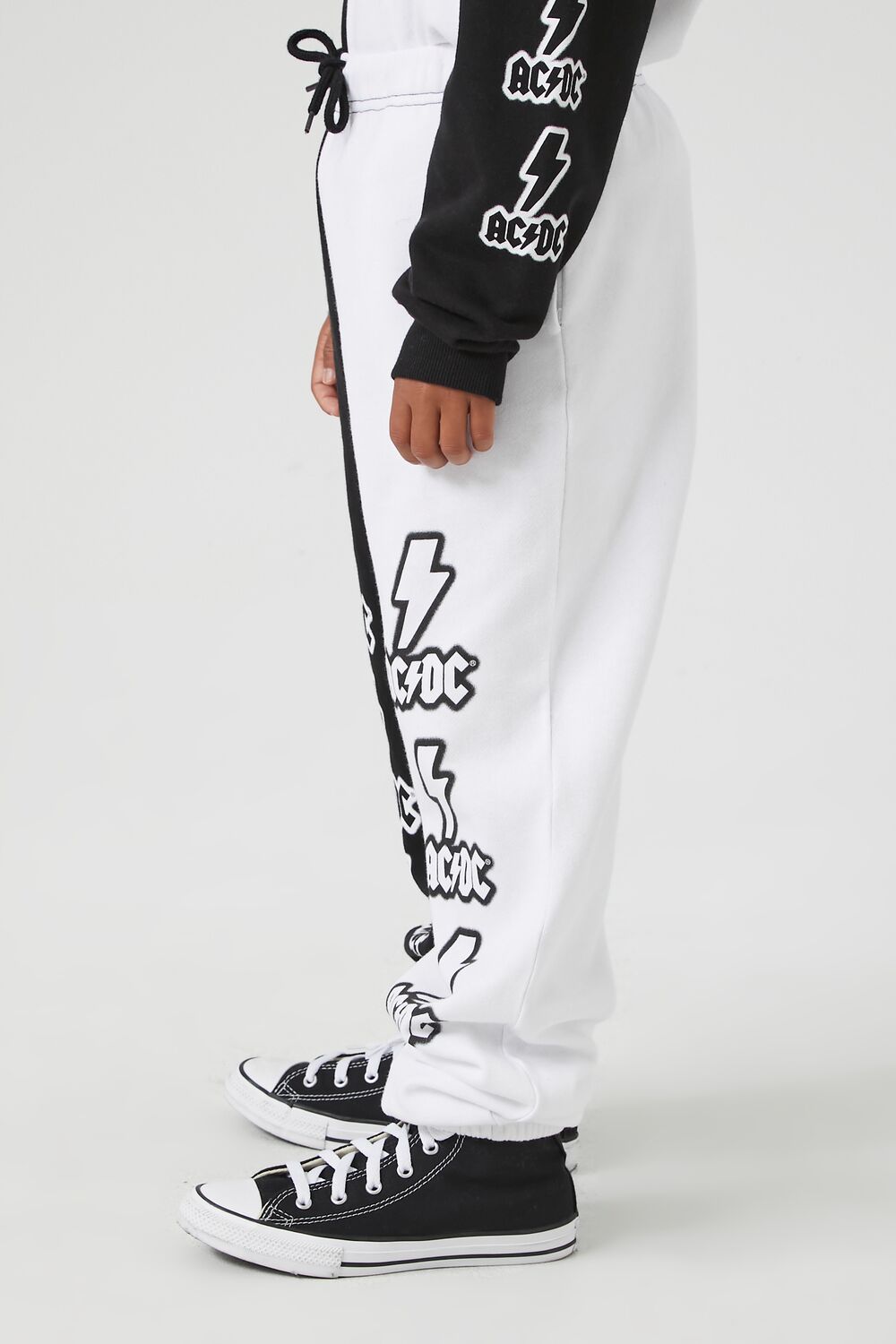 0049724001#Color_BLACK/WHITE