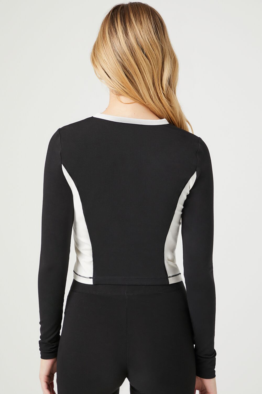 0124963602#Color_BLACK/VANILLA