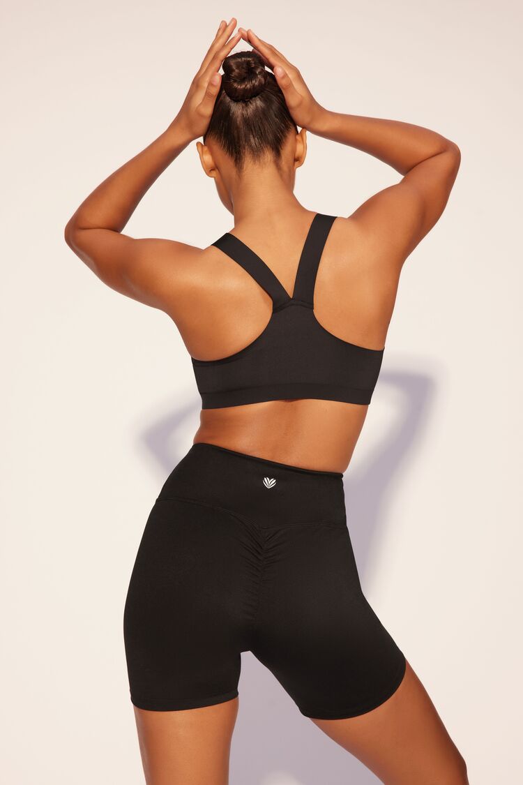 0129885601#Color_BLACK