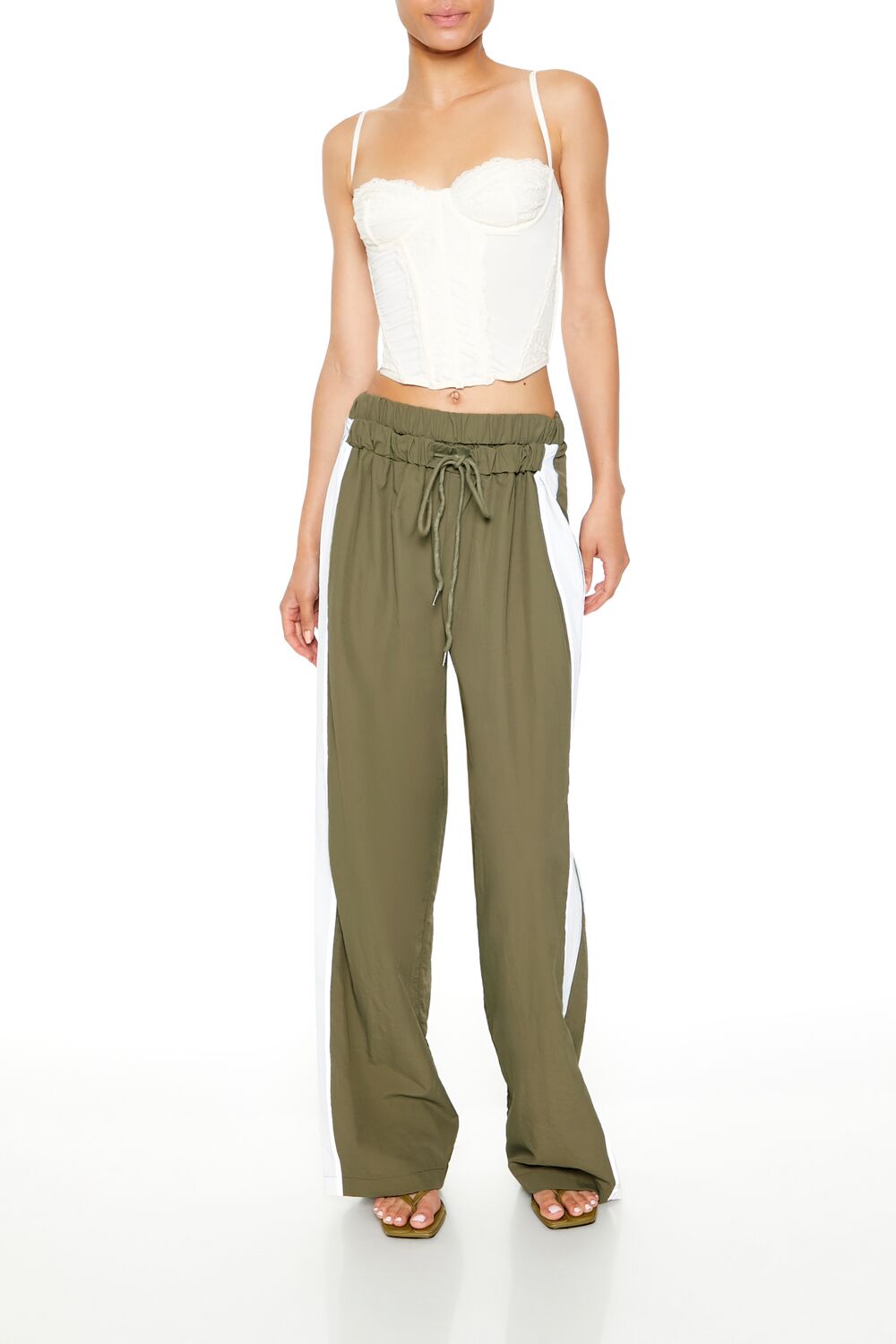 0133546204#Color_OLIVE/WHITE