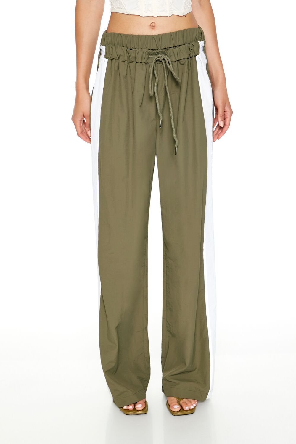 0133546204#Color_OLIVE/WHITE