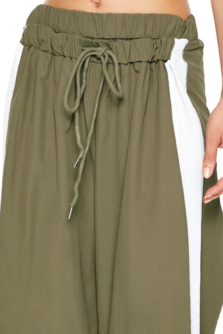 0133546204#Color_OLIVE/WHITE