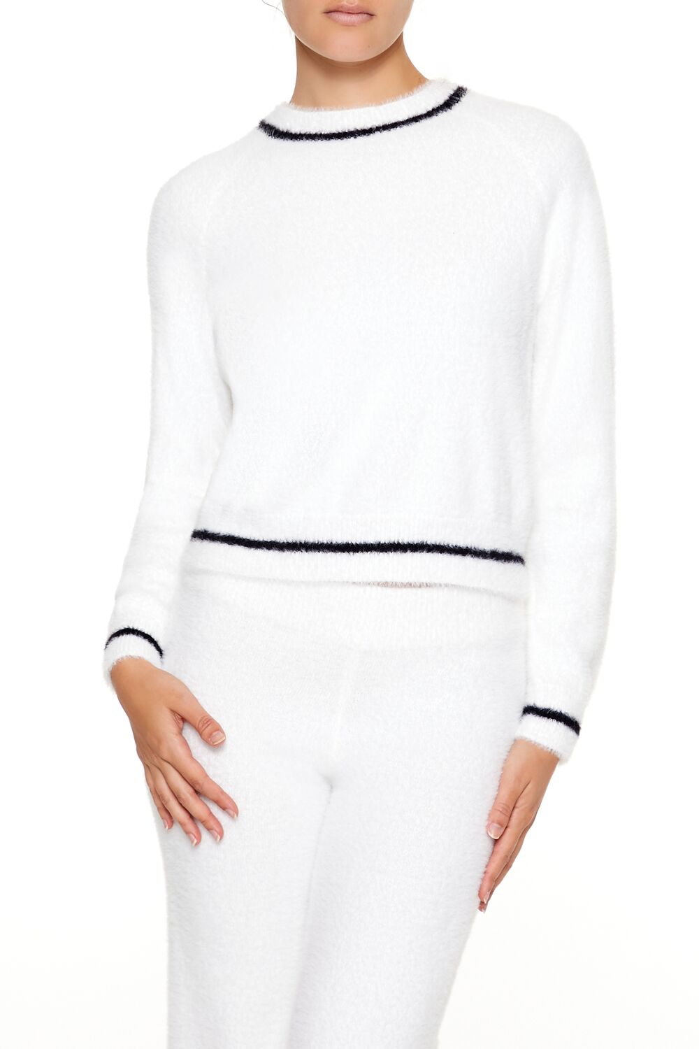 0133548702#Color_WHITE/BLACK