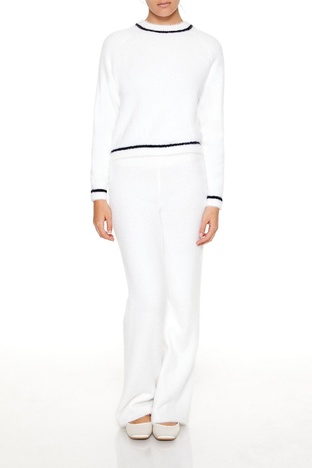 0133548702#Color_WHITE/BLACK