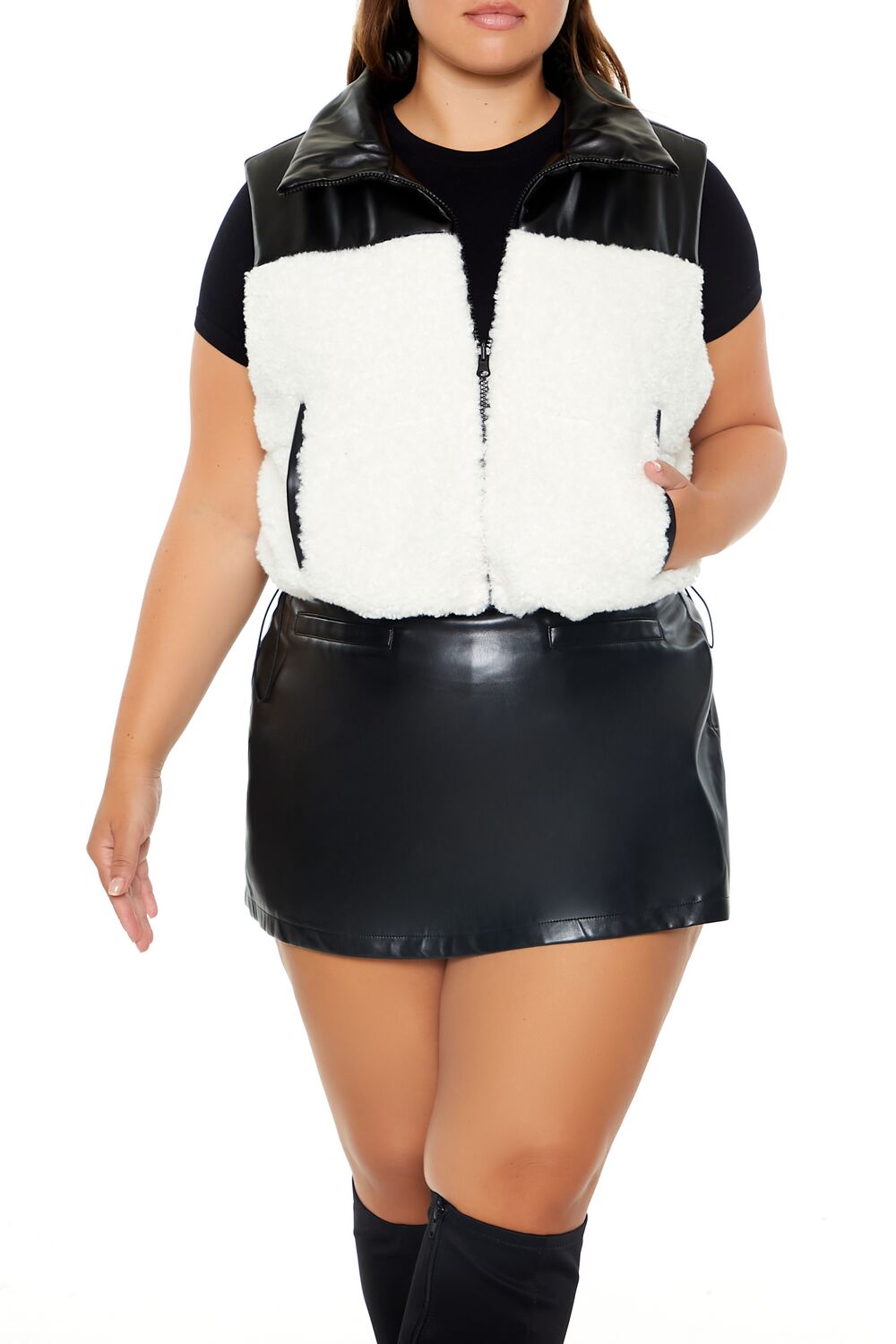 0133692301#Color_BLACK