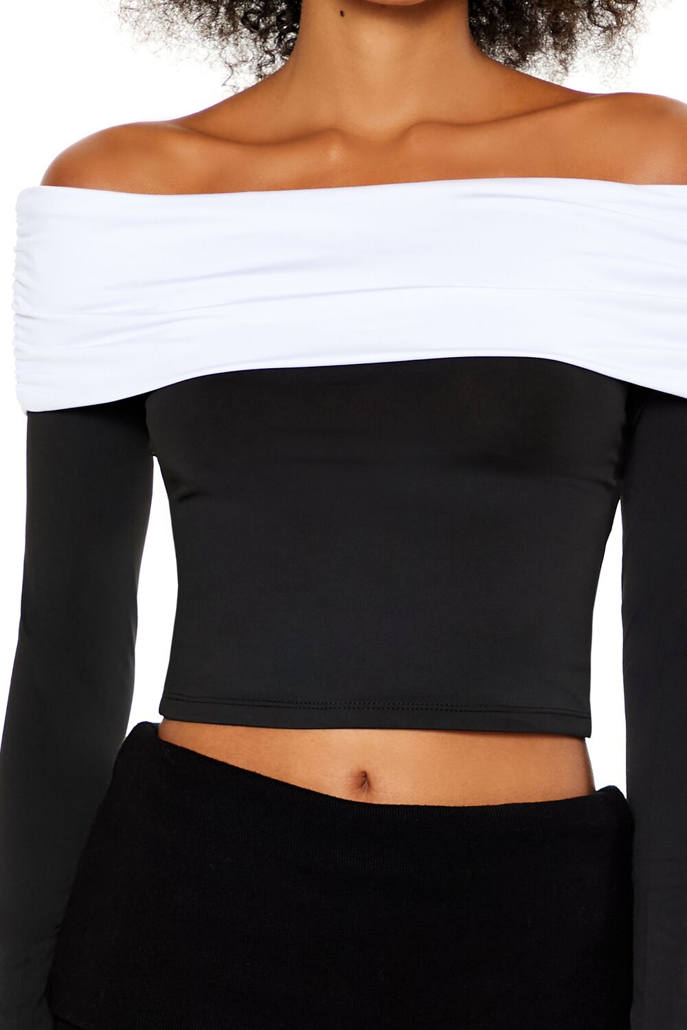 0134778701#Color_BLACK/WHITE