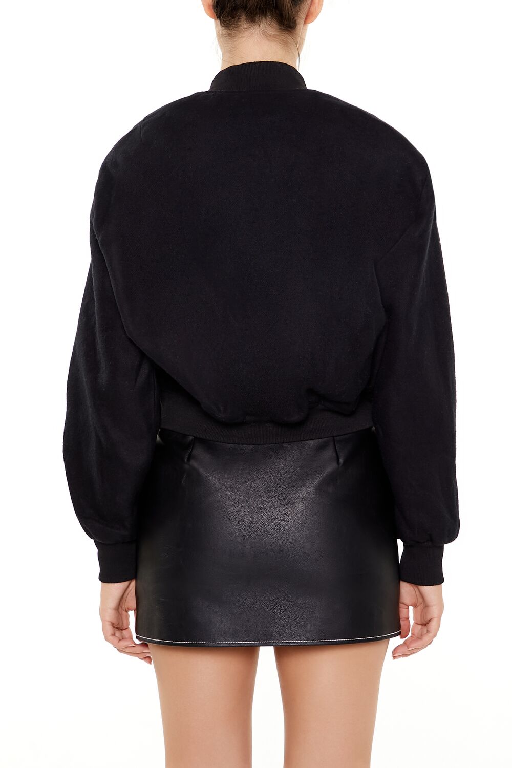0134886701#Color_BLACK