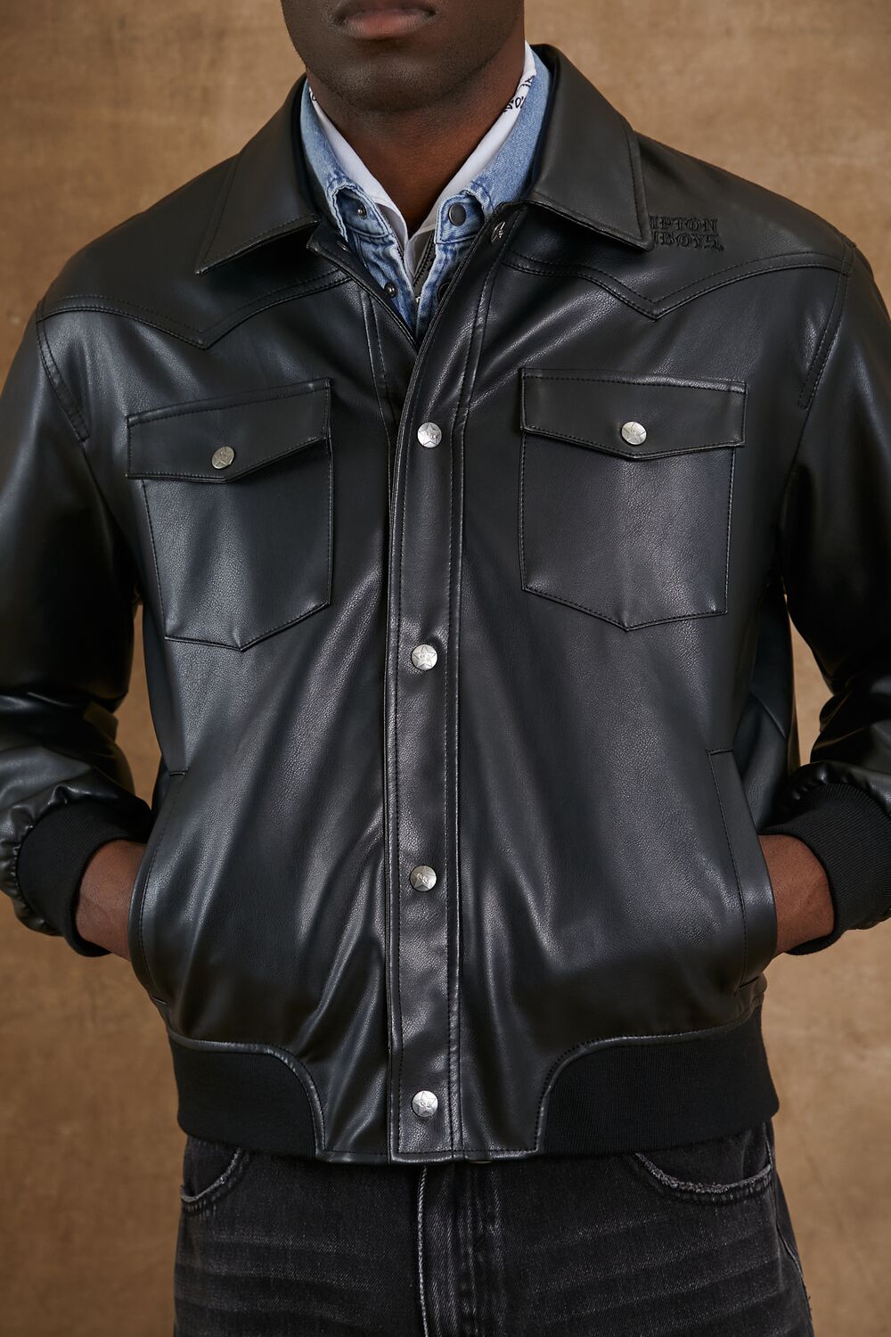 0135881901#Color_BLACK/BLACK