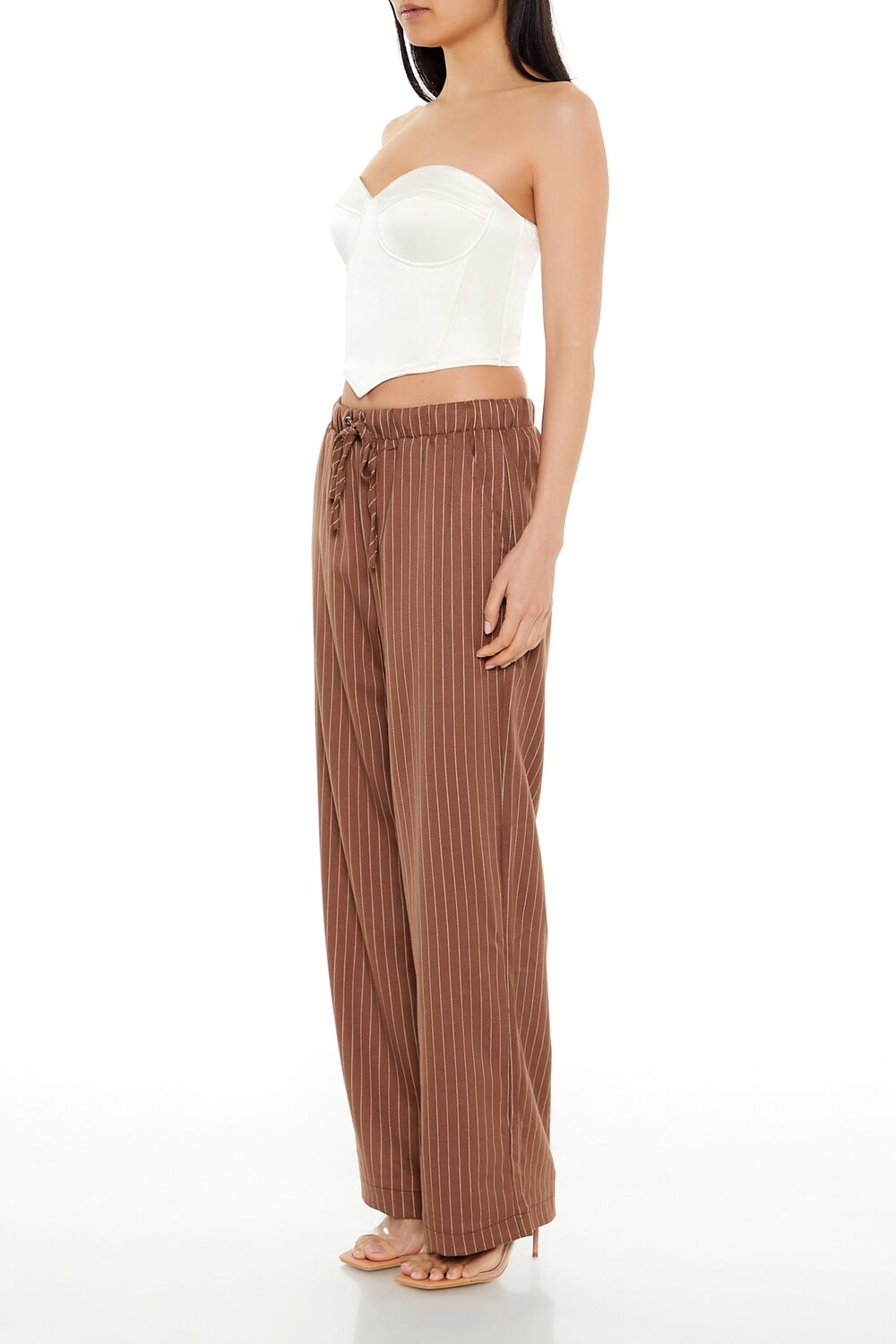 0138392601#Color_BROWN/WHITE