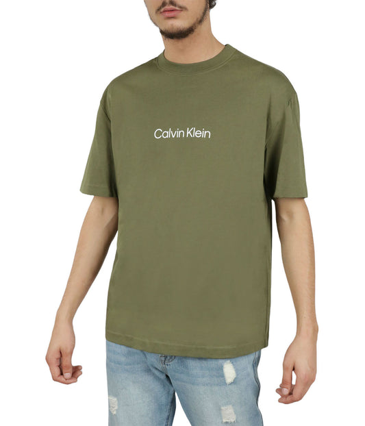 Short Sleeves Relaxed Standard Logo Tee