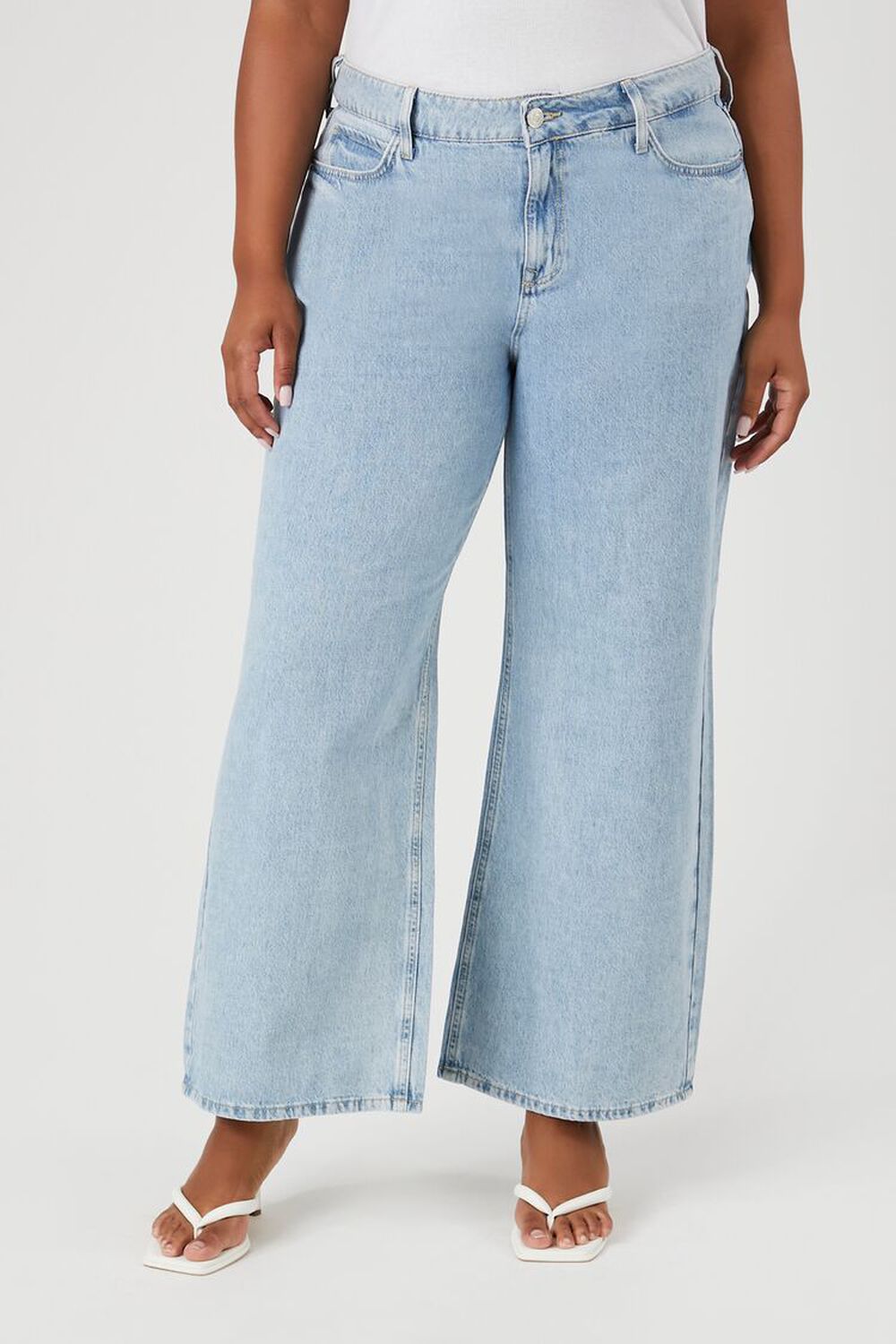 Plus Size Mid-Rise Baggy Jeans