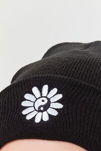 BLACK/MULTI Embroidered Yin Yang Flower Beanie, image 2