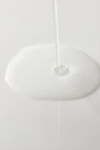 WHITE Two in One Poreless Power Liquid, image 3