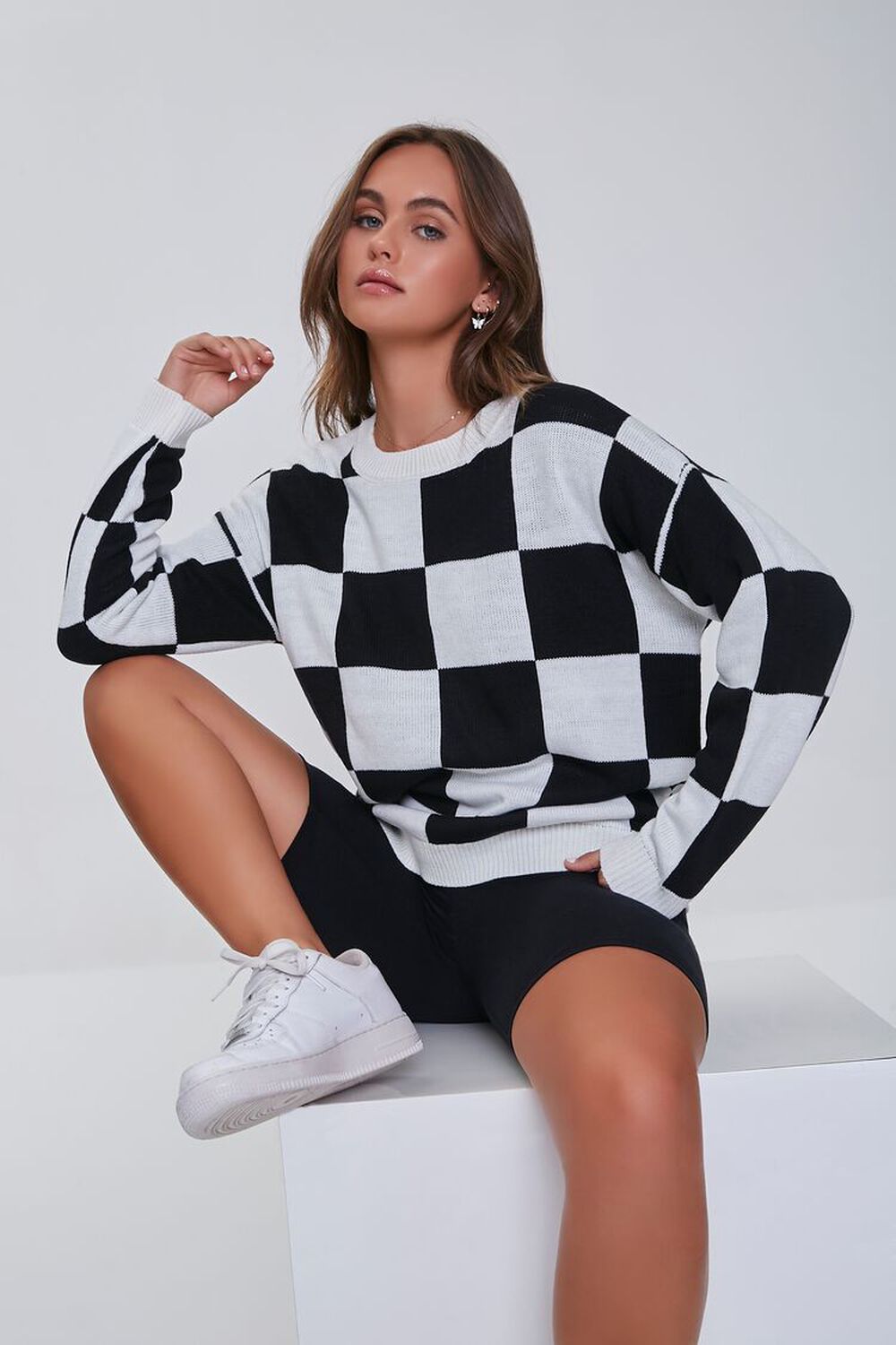 BLACK/WHITE Checkered Drop-Sleeve Sweater, image 1