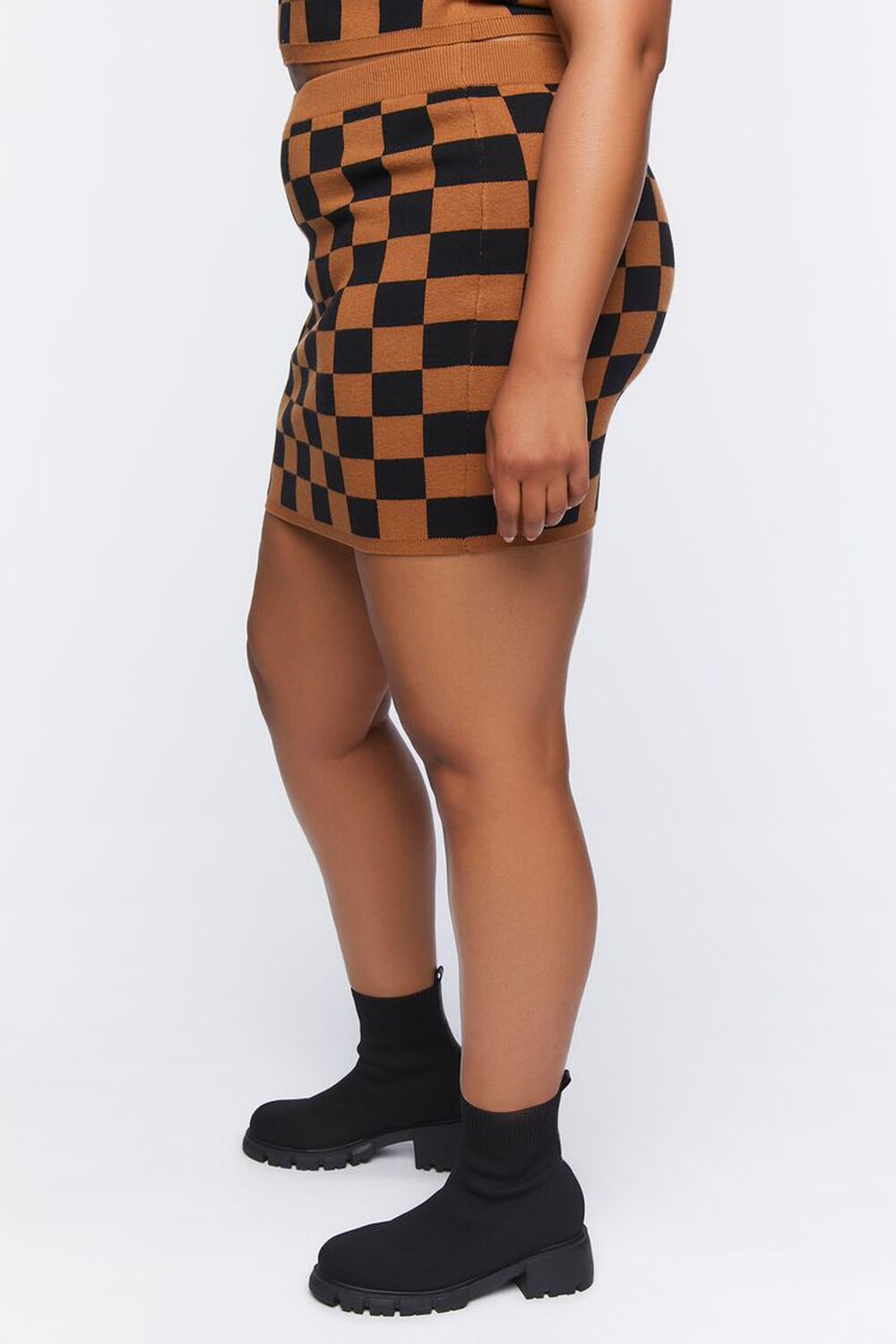 BLACK/BROWN Plus Size Checkered Sweater-Knit Mini Skirt, image 3