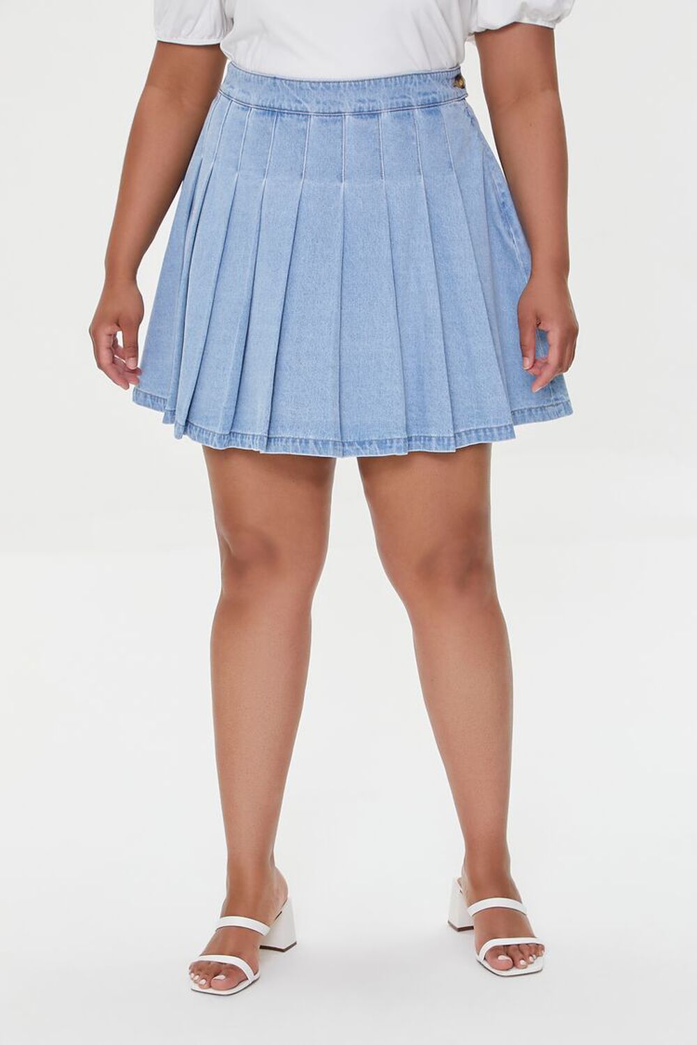 Plus Size Denim Pleated Mini Skirt