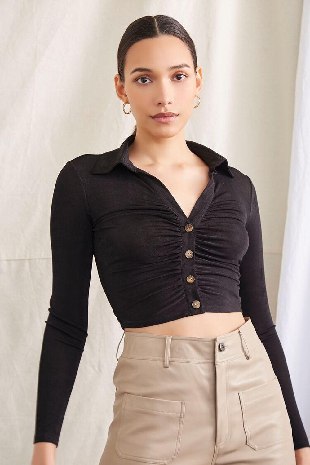 BLACK Ruched Cropped Shirt, image 1