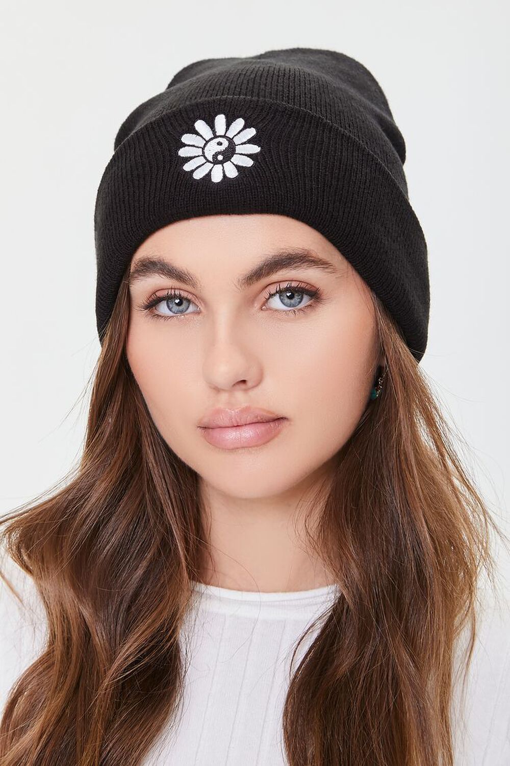 BLACK/MULTI Embroidered Yin Yang Flower Beanie, image 1