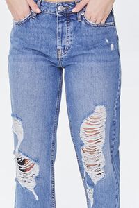 MEDIUM DENIM Frayed Mid-Rise Boyfriend Petite Jeans, image 5