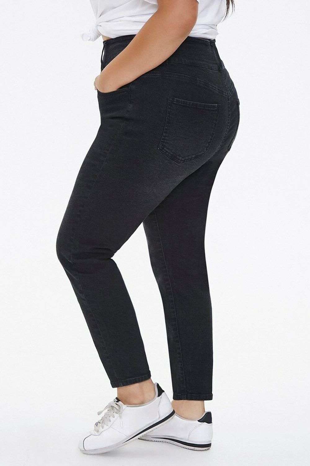 BLACK Plus Size Curvy-Fit Skinny Jeans, image 3