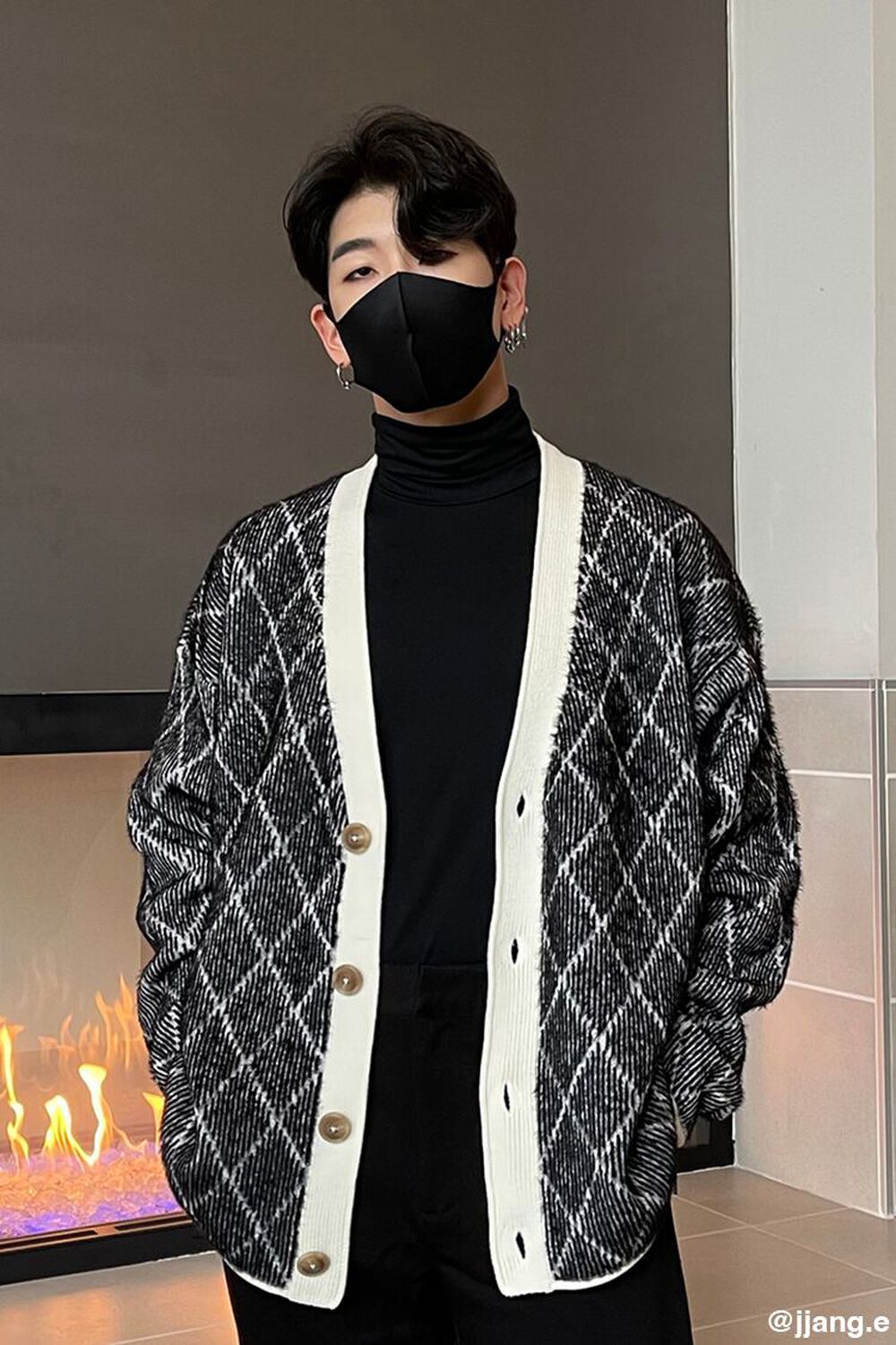 WHITE/BLACK Lattice Grid Cardigan Sweater, image 1