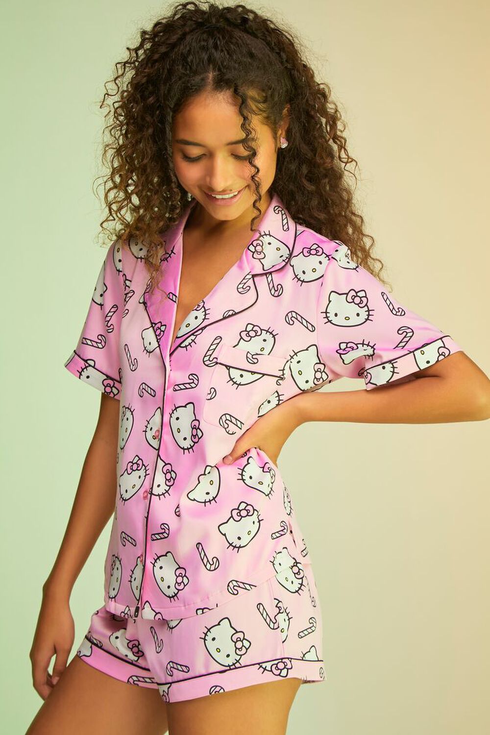 Hello Kitty & Friends x Forever 21 Holiday Fuzzy Pink Icing Pajama