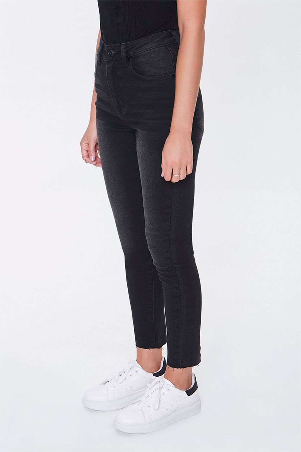 WASHED BLACK Petite High-Rise Mom Jeans, image 2
