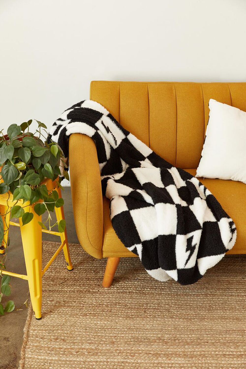 Checkered Plush Blanket, image 1