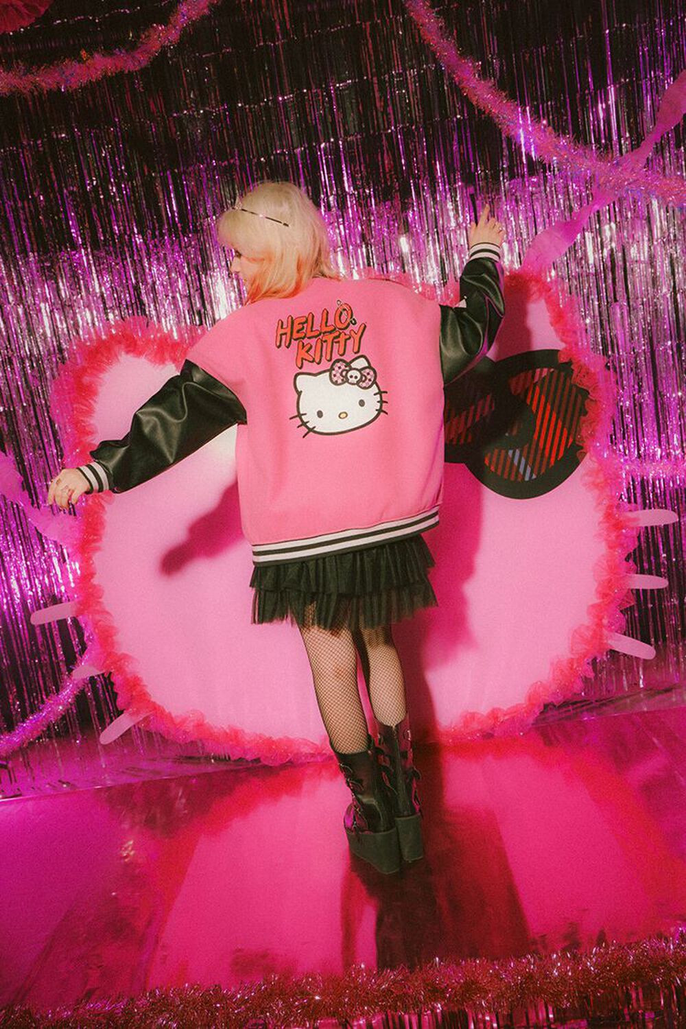 Hello Kitty & Friends Pink Oversized Puffer Jacket Adult Large Forever  21 NWT