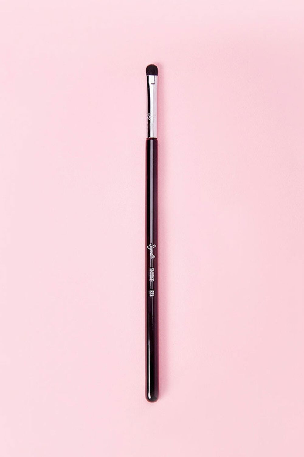 BLACK Sigma Beauty E21 – Smudge Brush, image 1