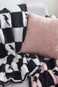 Checkered Plush Blanket, image 2