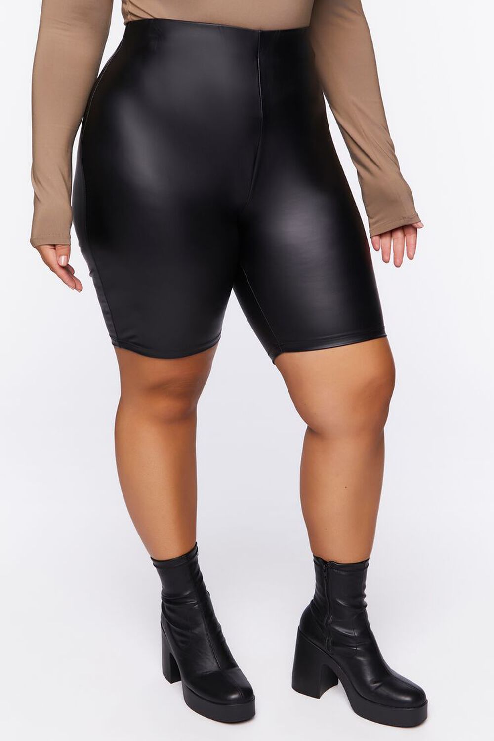 BLACK Plus Size Faux Leather Biker Shorts, image 3