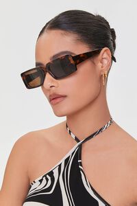 BROWN/BROWN Tortoiseshell Rectangular Sunglasses, image 2