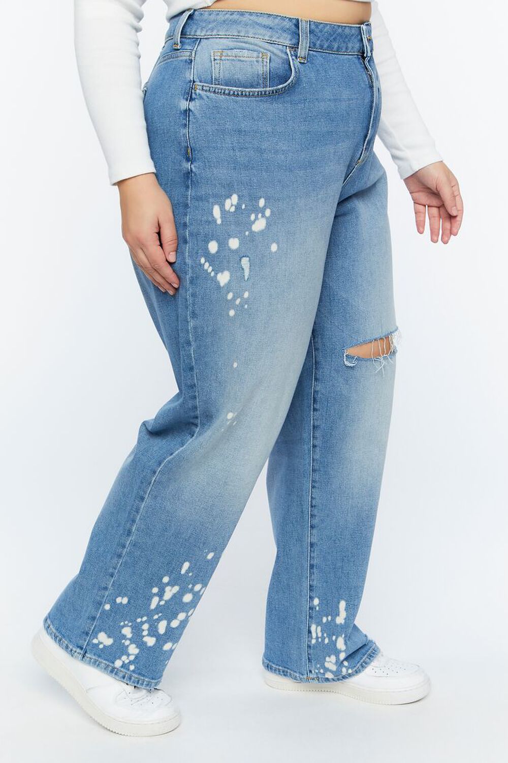 MEDIUM DENIM Plus Size Hemp 10% Bleach Dye Straight-Leg Jeans, image 2