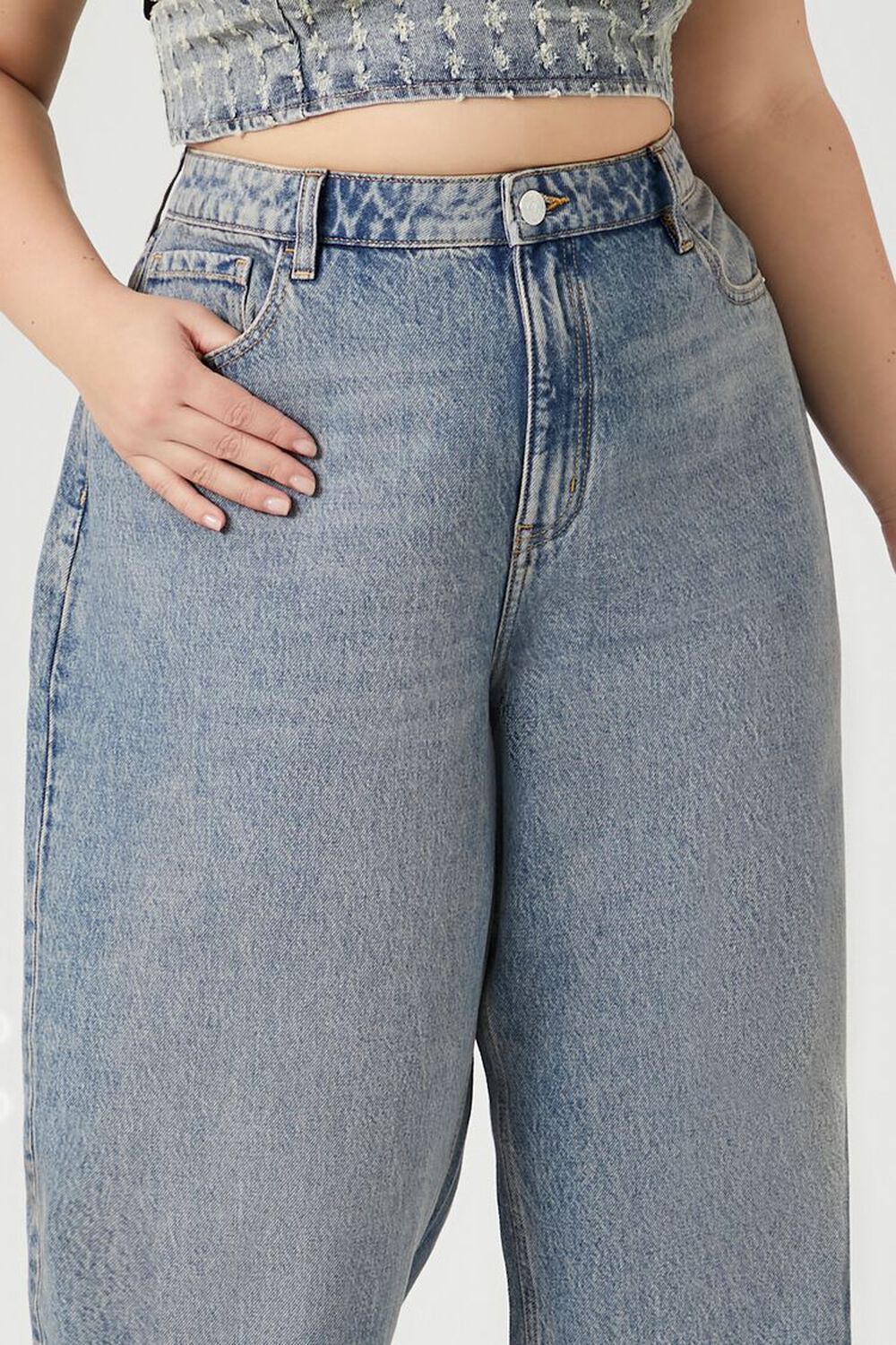 Plus Size 90s-Fit Straight Jeans