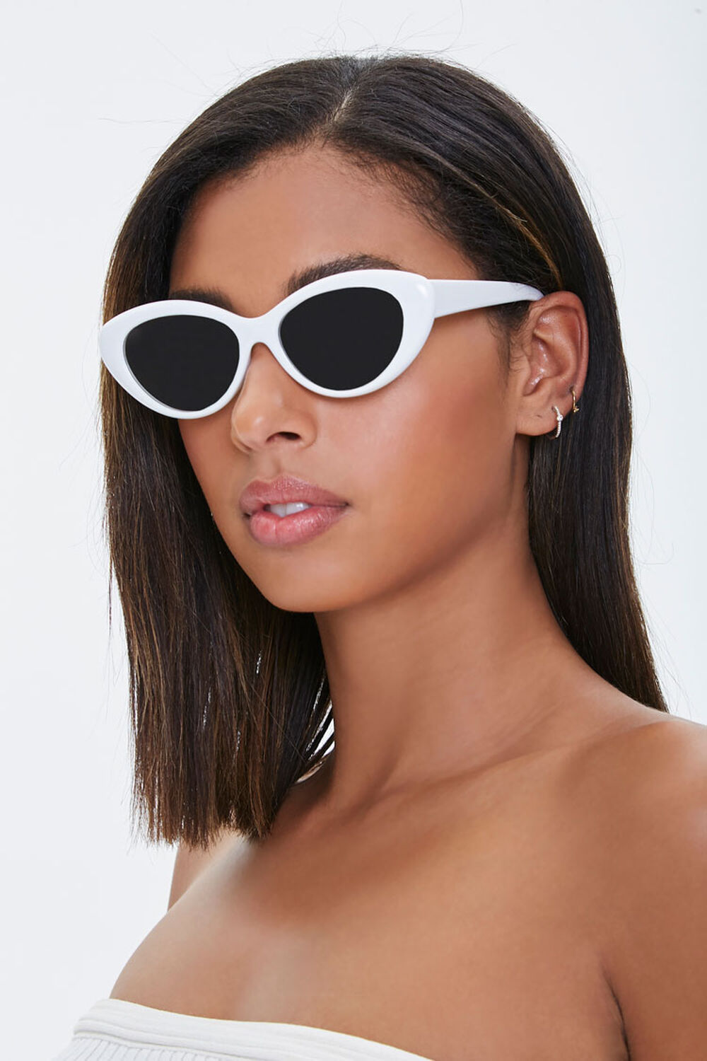 WHITE/SILVER Marilyn Monroe Cat-Eye Sunglasses, image 1