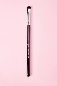 BLACK Sigma Beauty E20 – Short Shader Brush, image 1