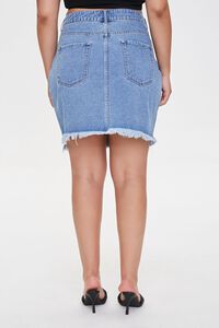LIGHT DENIM Plus Size Frayed Denim Mini Skirt, image 4