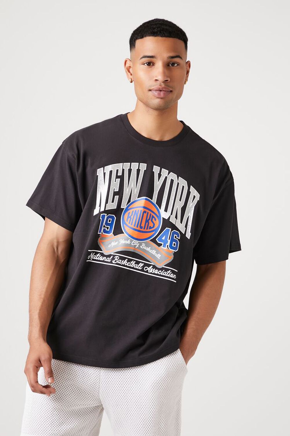New York Knicks Glitter Graphic Tee