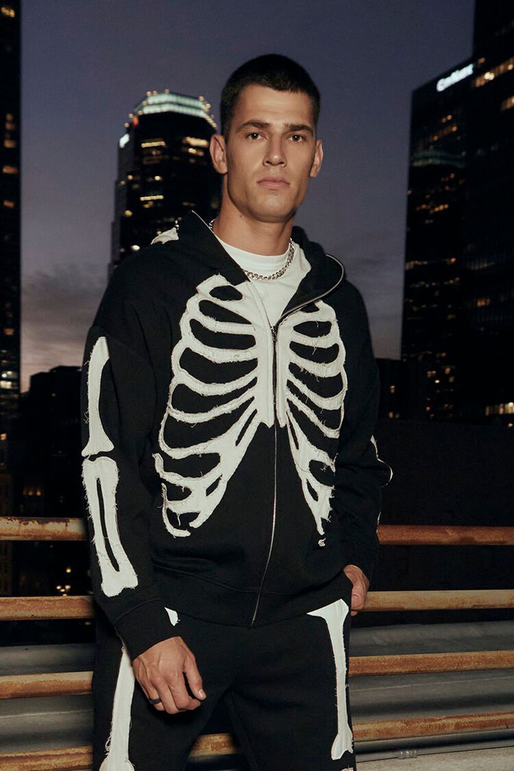 New Fashion Rhinestone Skull Hoodie Luxury Men Black Sweatshirt All Sizes