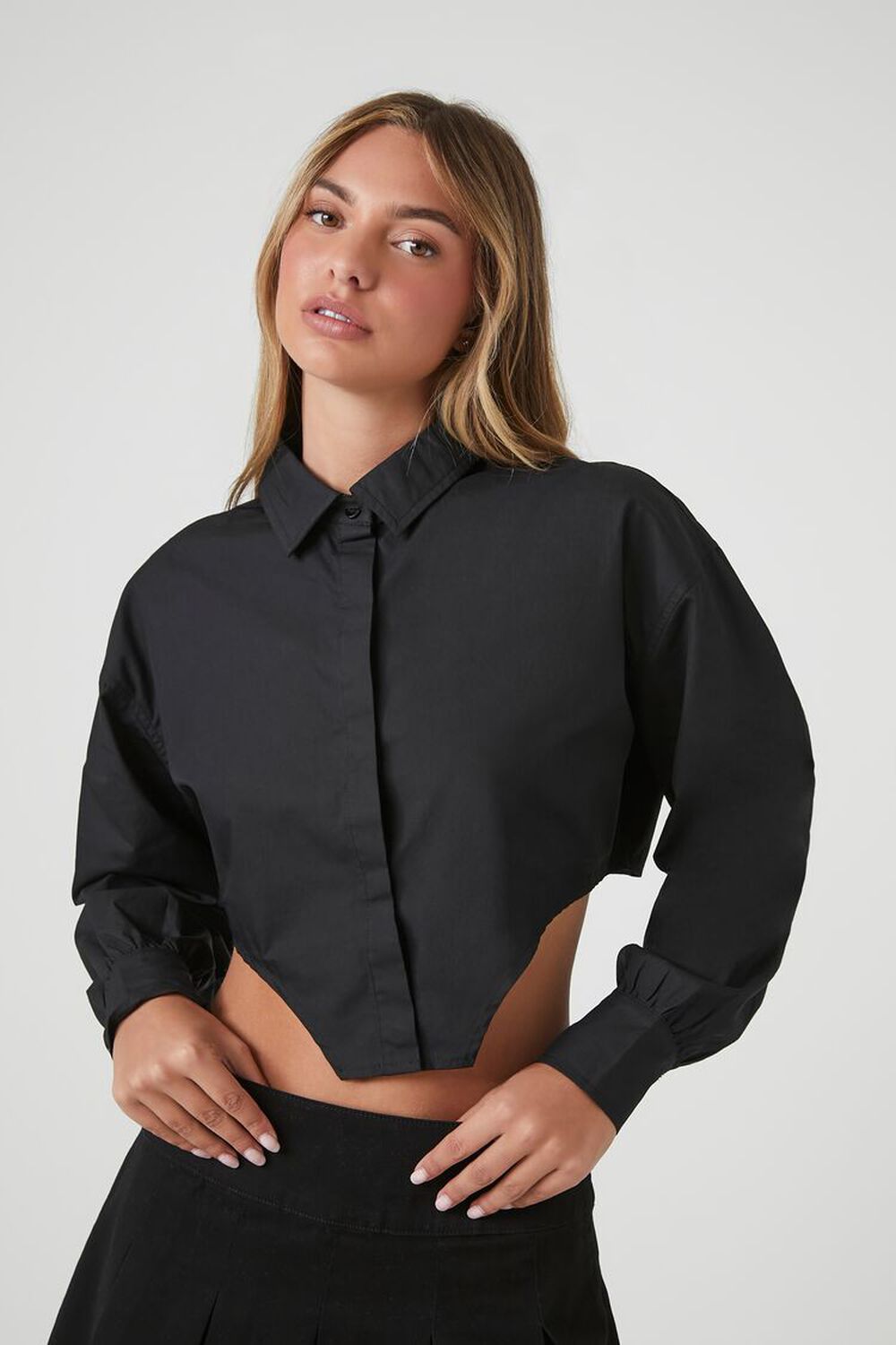 BLACK Cropped Curved-Hem Shirt, image 1