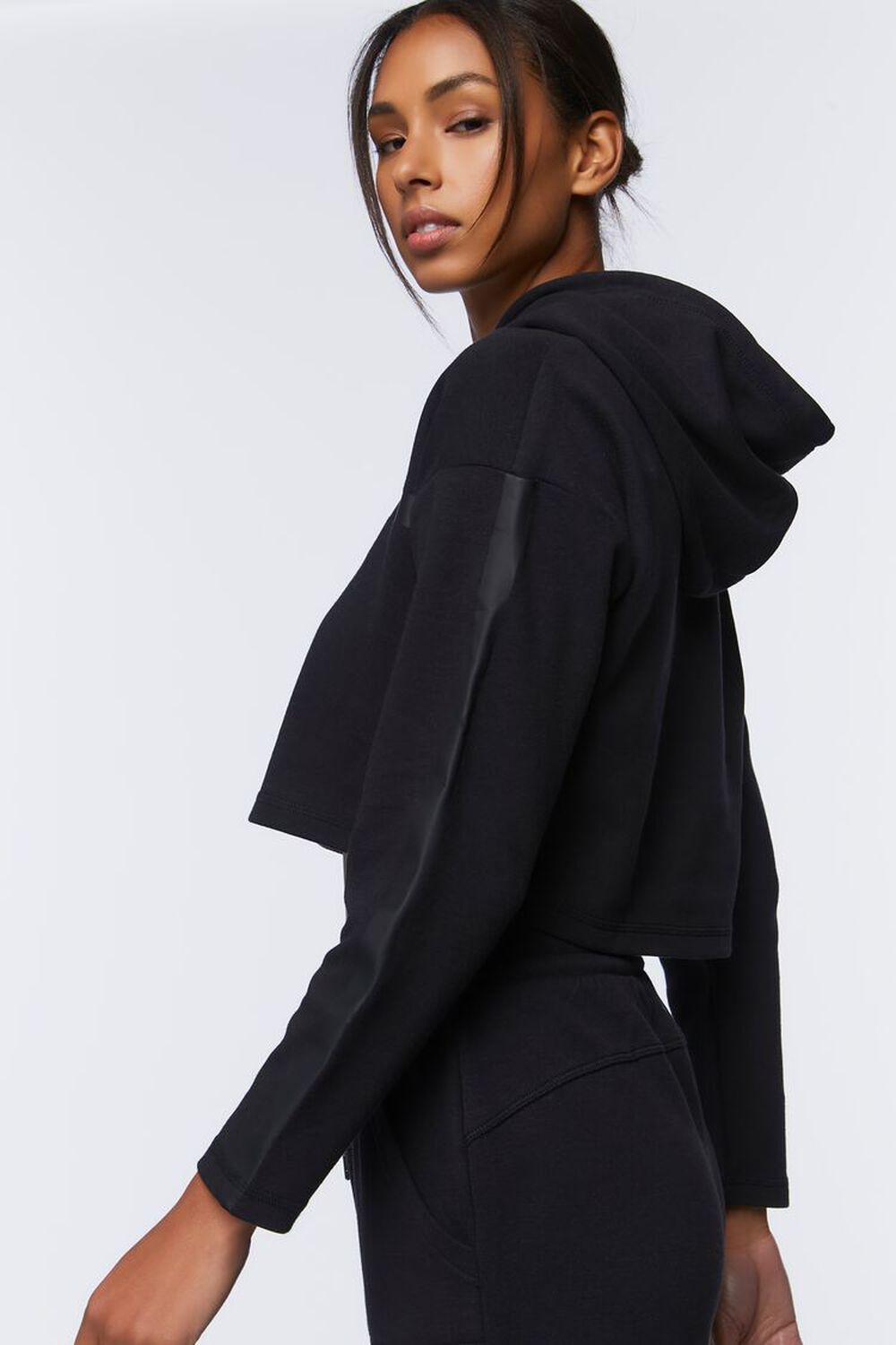 Active Cropped Hoodie, image 2