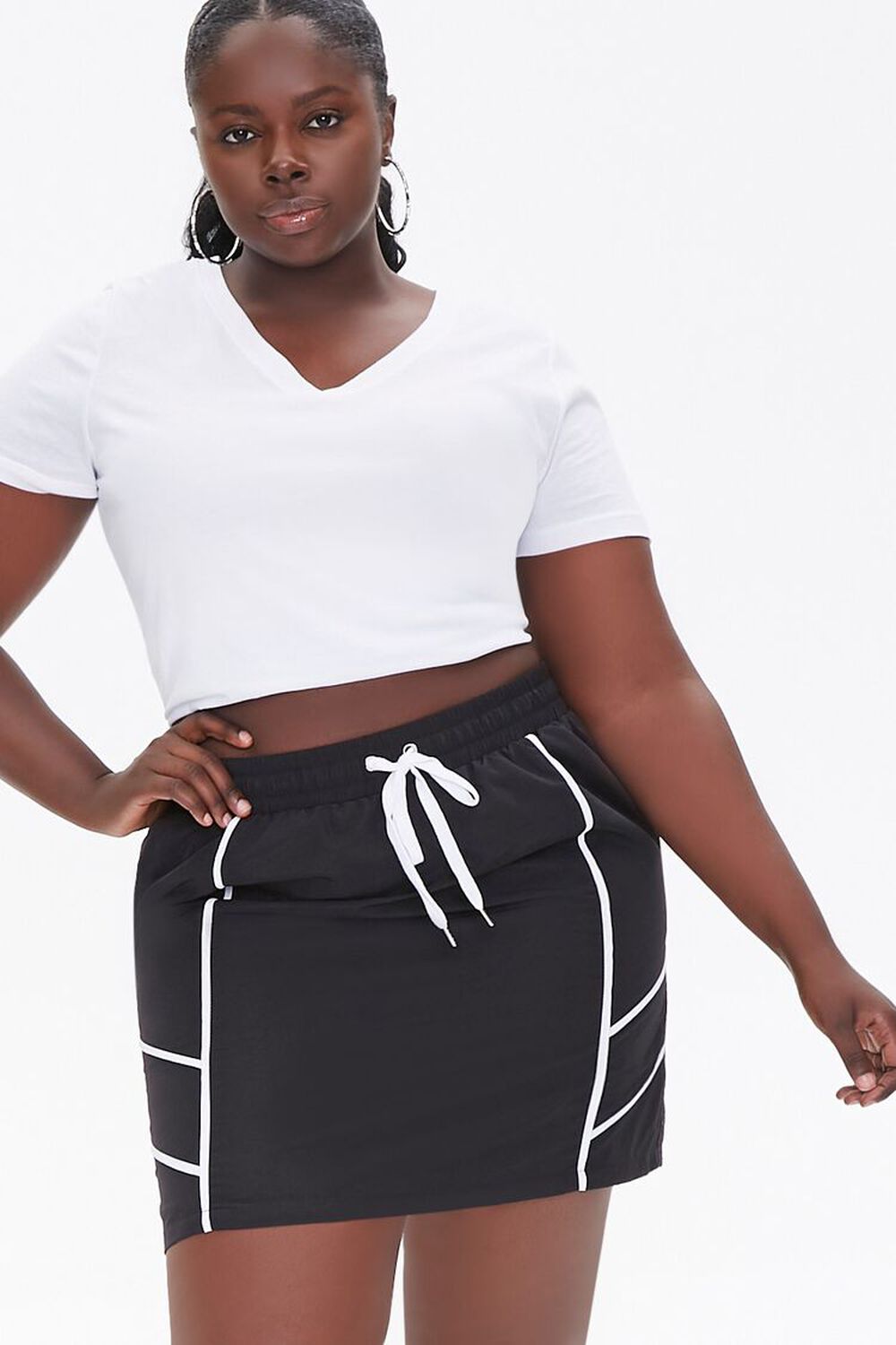 BLACK/WHITE Plus Size Drawstring Mini Skirt, image 1
