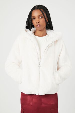 The Coolest Holiday Party Outfit Ideas From Forever 21  Faux fur coats  outfit, Fur coat outfit, Holiday party outfit